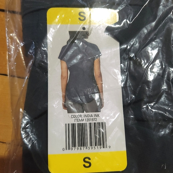 32 Degrees Cool NWT Gray Performance Activewear Button-Up Collared Shirt - SMALL - Picture 3 of 7